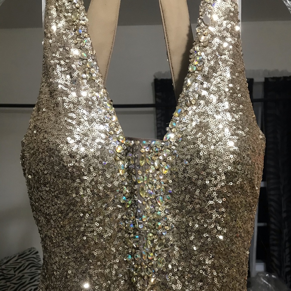 Full length full sequenced prob dress